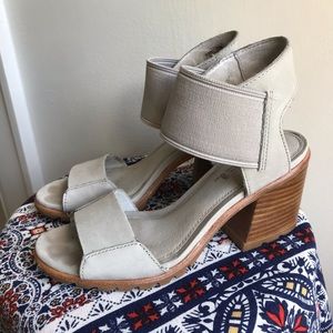 Sorel Nadia sandals